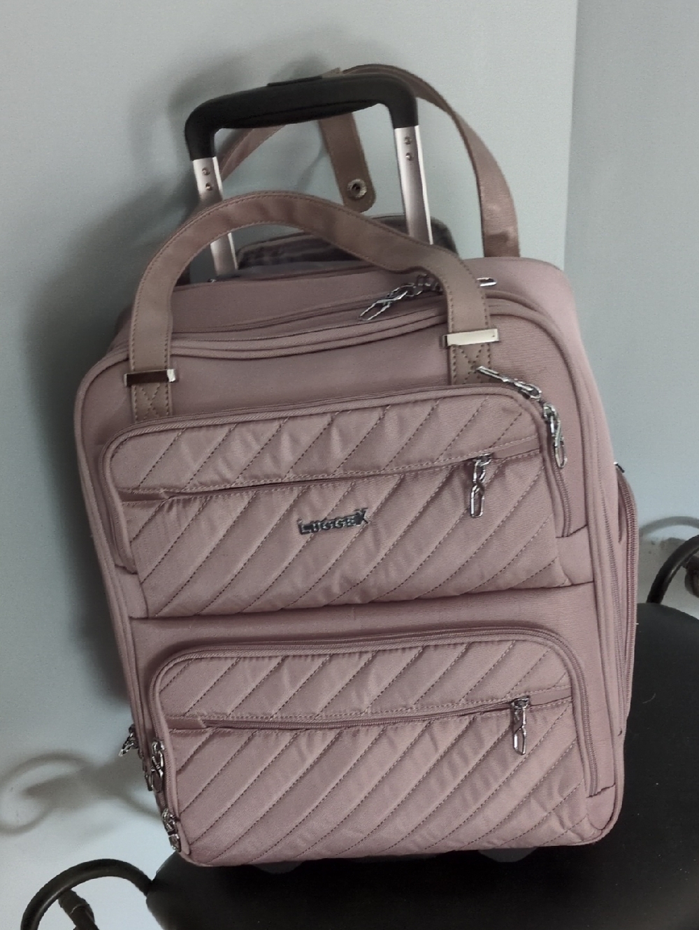 lug Quilted Under The Seat/Carry-On Roller in Dusty Rose